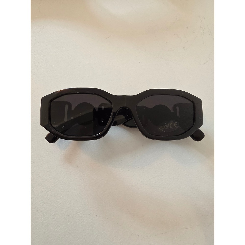 Black Lion Head Medallion Rectangular Sunglasses UV400 with Case 6925